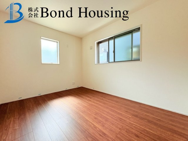 WIC３か所付き・玉津町新方　全９区画　８号棟の洋室