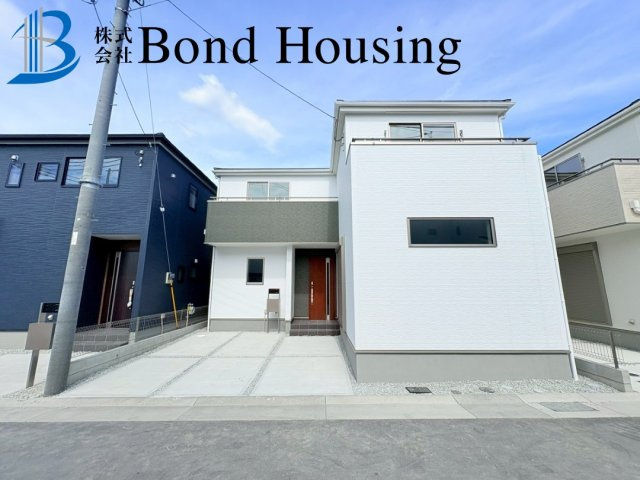 WIC３か所付き・玉津町新方　全９区画　８号棟の外観