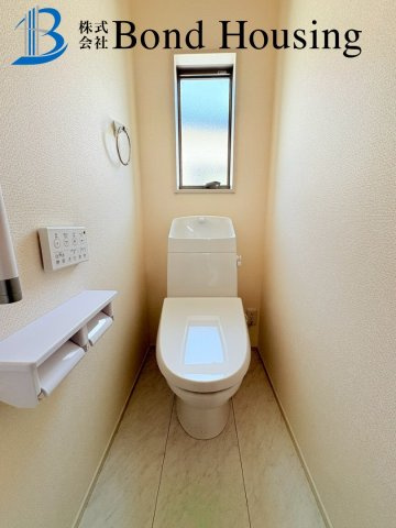 WIC３か所付き・玉津町新方　全９区画　８号棟のトイレ