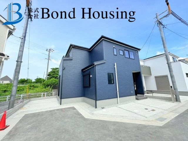 南東側道路日当たり良好・玉津町新方　全９区画　７号棟の外観