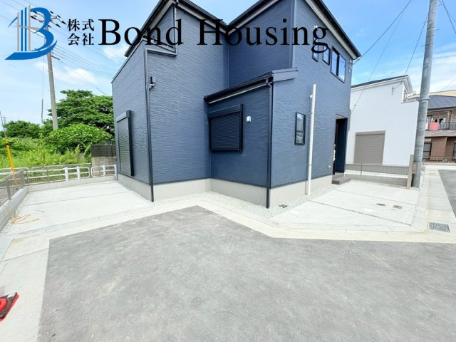 南東側道路日当たり良好・玉津町新方　全９区画　７号棟の外観