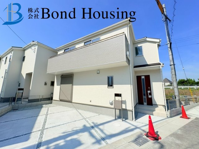 収納豊富・玉津町新方　全９区画　６号棟の外観