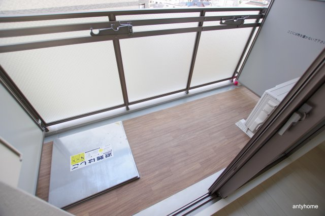 エスリード大阪シティノース　仲介手数料無料のバルコニー