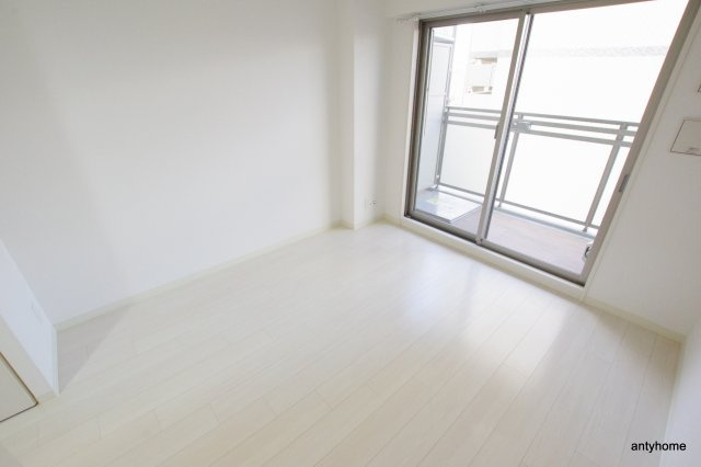 エスリード大阪シティノース　仲介手数料無料の居間・リビング