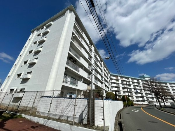 千里桃山台セントポリアの外観|建物外観を気になさる方へ、見た目の良い物件です