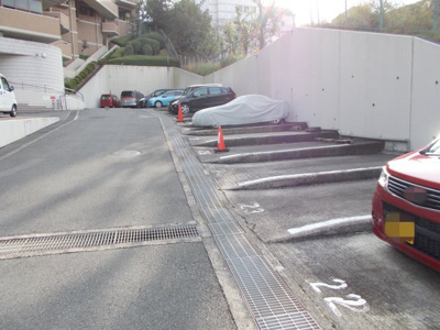 【駐車場】 | インペリアル千里青葉丘