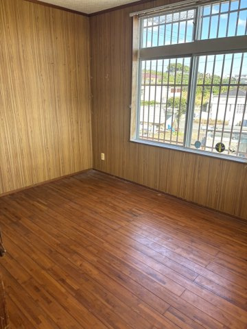 西原中古住宅の洋室