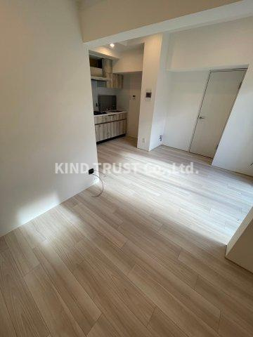 シーズンフラッツ梅田EASTの居間・リビング|ゆったり過ごせる居間です