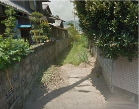 西条市三芳1332-1の外観