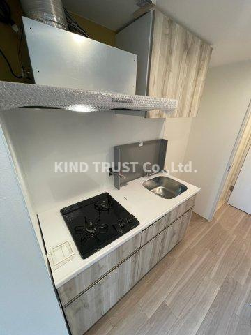 シーズンフラッツ梅田EASTのキッチン|お料理しやすいキッチンです