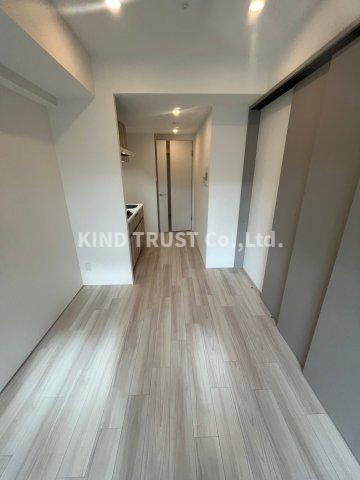 シーズンフラッツ梅田EASTの居間・リビング|おしゃれなリビングです