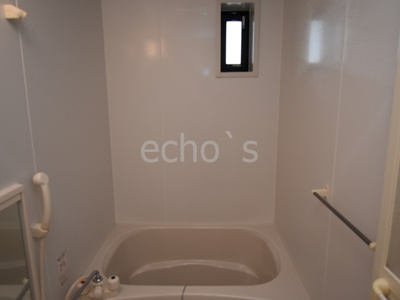 【浴室】 | メゾンフレグランスそのべ | 浴室に窓付き