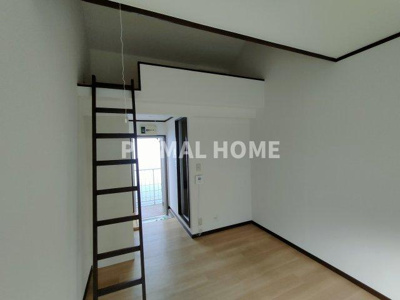 【居間・リビング】 | ジョイフル三ツ沢B棟