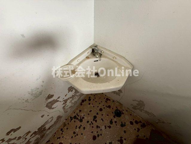 西山本コーポラス1号の洗面所