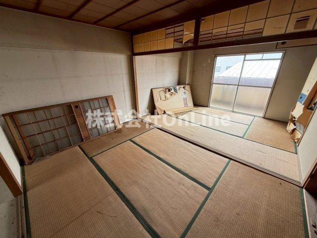 西山本コーポラス1号の和室