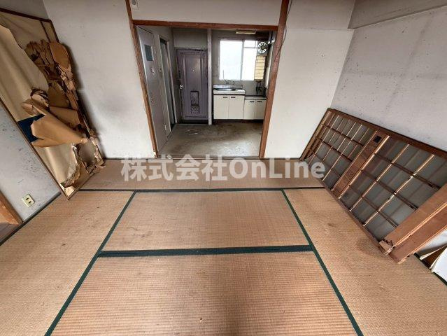 西山本コーポラス1号の和室