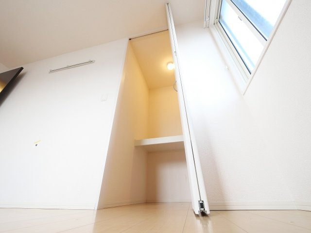 ピュアシス　Ⅲ番館の収納|便利な収納スペースです