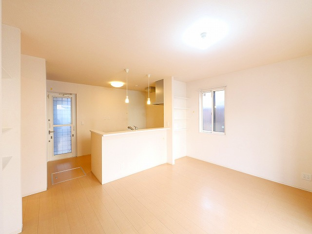 ピュアシス　Ⅲ番館の居間・リビング|使いやすいリビングです