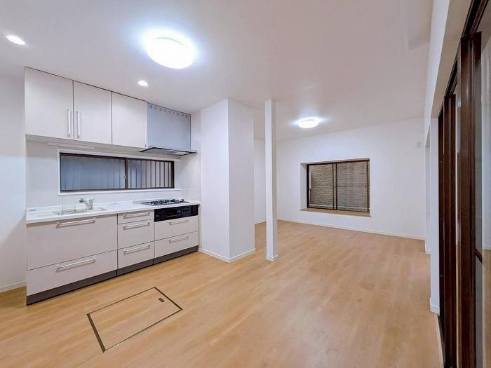 日野市程久保３丁目の中古一戸建の居間・リビング