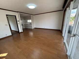 【居間・リビング】 | 西宮市　苦楽園二番町　中古戸建