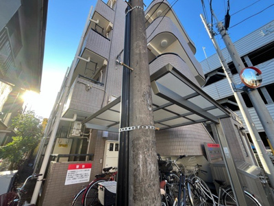 【構造・工法・仕様】 | フレンドポート淵野辺第５ | ＳＲＣ造は強度や耐震性の面でもRC造と比べて優れています。そのため、10階建以上の高層または超高層マンションなどの建築にも多く採用されています。柱や梁などのサイズが小さくても高い耐震性を確保できます。