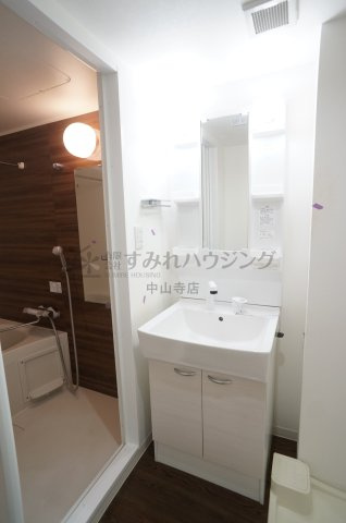 ONLYONE伊丹中央の洗面所