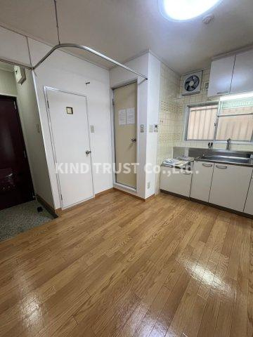 淀川マンション（旧長谷川マンション）の居間・リビング|リビングです