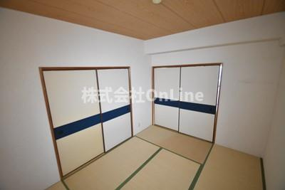 友田コーポラスの和室