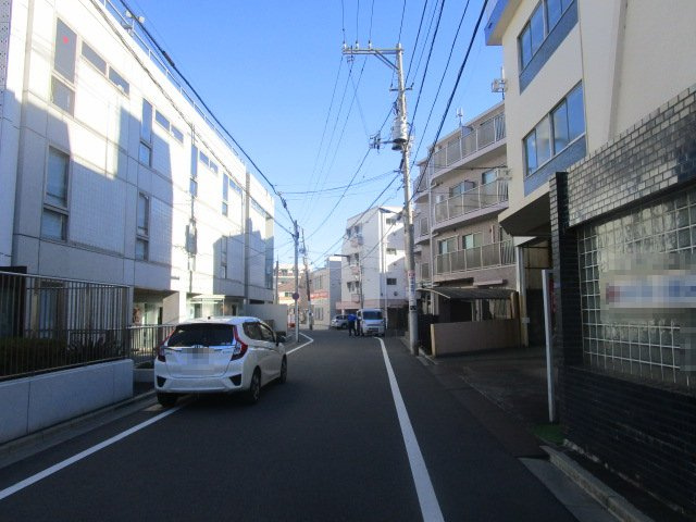 北区栄町の倉庫の周辺