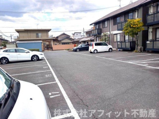 【駐車場】 | ヴィラ　リーブロ