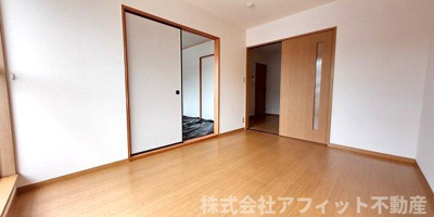 【居間・リビング】 | ヴィラ　リーブロ | 洋室6帖　※写真はイメージです