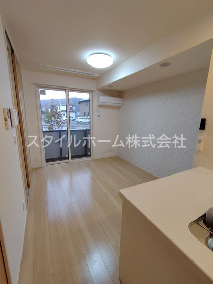 【居間・リビング】 | ルワンジュＥ | 別部屋写真です。