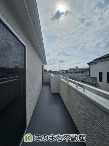 いろどりアイタウン栃木市大宮町22-P1　のバルコニー|南向きの大型バルコニーは陽当り良好で、たっぷりのお洗濯物もよく乾きます！