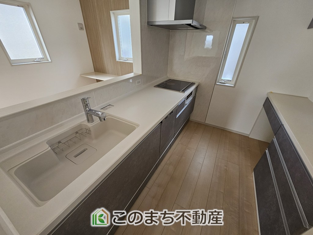 いろどりアイタウン栃木市大宮町22-P1　のキッチン|人気の対面式キッチン☆料理をしながらご家族とコミュニケーションが取れます♪