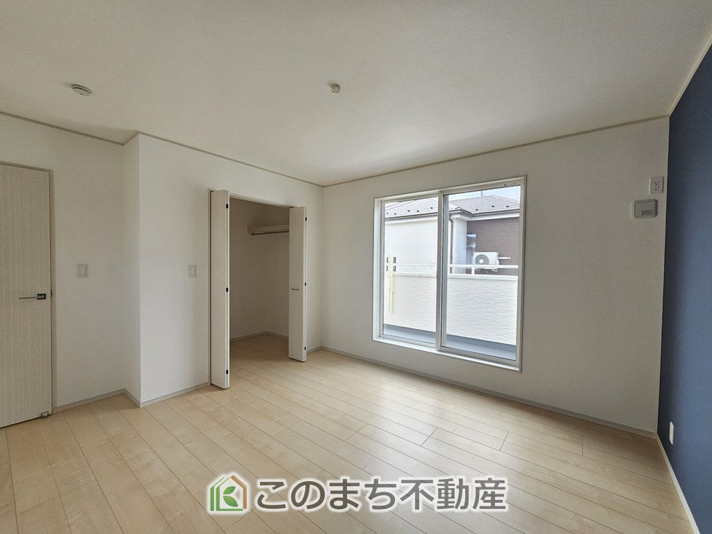 いろどりアイタウン栃木市大宮町22-P1　の洋室|南向きで陽当たりの良い洋室♪風通しもよく快適です☆