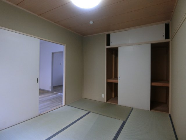 サンライフみどりの和室