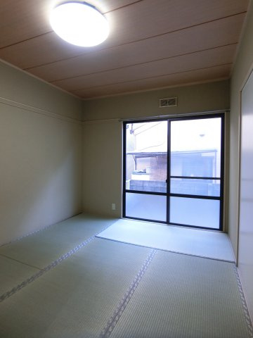 サンライフみどりの和室