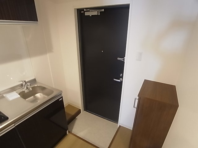 神戸市兵庫区荒田町１丁目の賃貸マンションの玄関|シューズボックス付き
