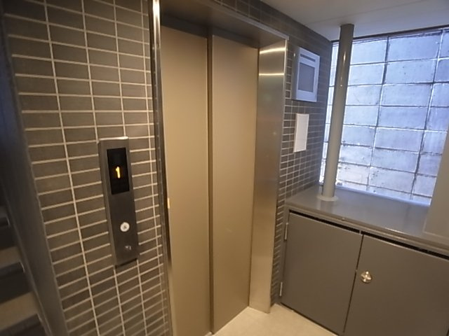 神戸市兵庫区荒田町１丁目の賃貸マンション