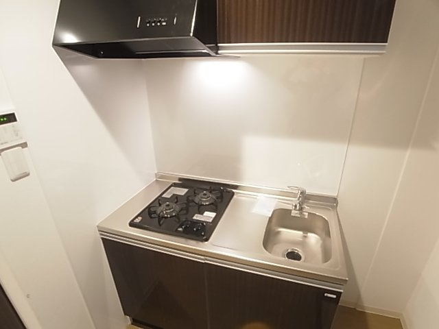 神戸市兵庫区荒田町１丁目の賃貸マンションのキッチン|システムキッチン（ガス２口）