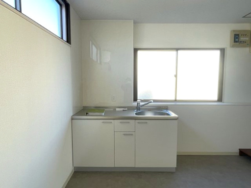 植松町貸事務所の内装