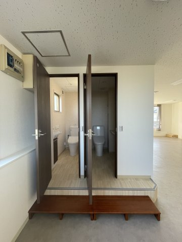 植松町貸事務所のトイレ