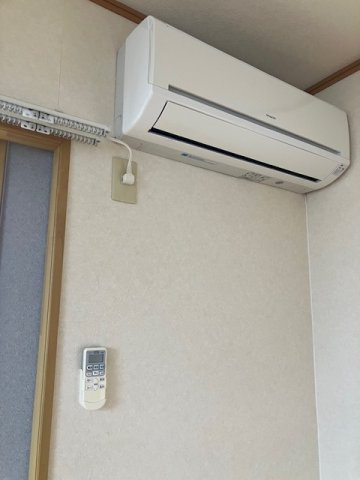 イーストハイツの設備|冷房用エアコン