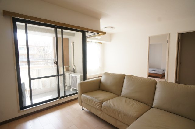 【居間・リビング】 | ゆったり過ごせるリビングです