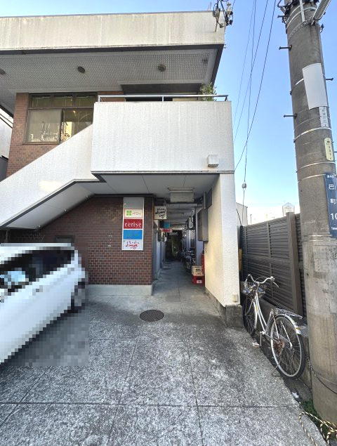 静岡市清水区巴町の店舗の外観
