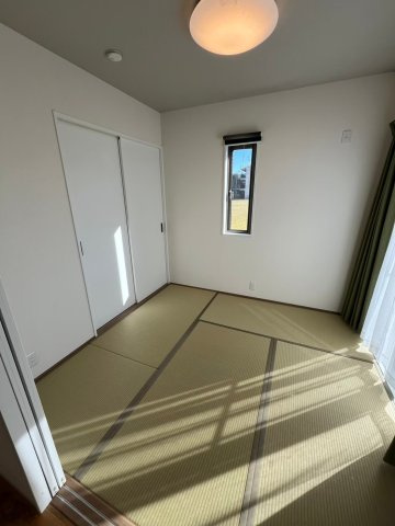 大津市石山寺4丁目　中古戸建の和室|ゲスト用にも嬉しい和室ございます