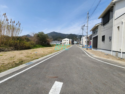 【前面道路含む現地写真】 | 坂本２丁目　分譲14区画9号地