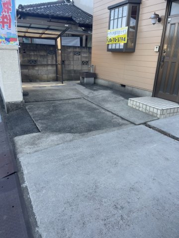 中古戸建：熊谷市久下のエントランス|現地玄関前（2024年12月20日）撮影