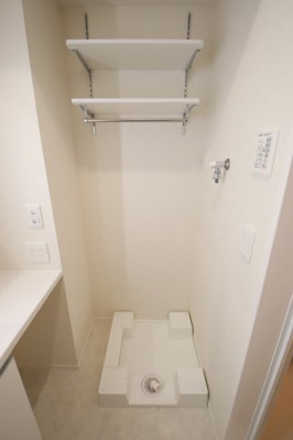 【設備】 | エーデル自由丘Ⅲ | 室内洗濯機置場