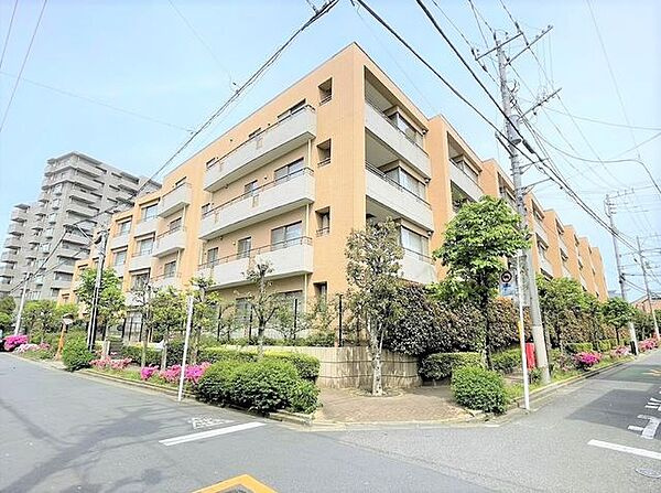 ディアクオーレ中野分園の外観